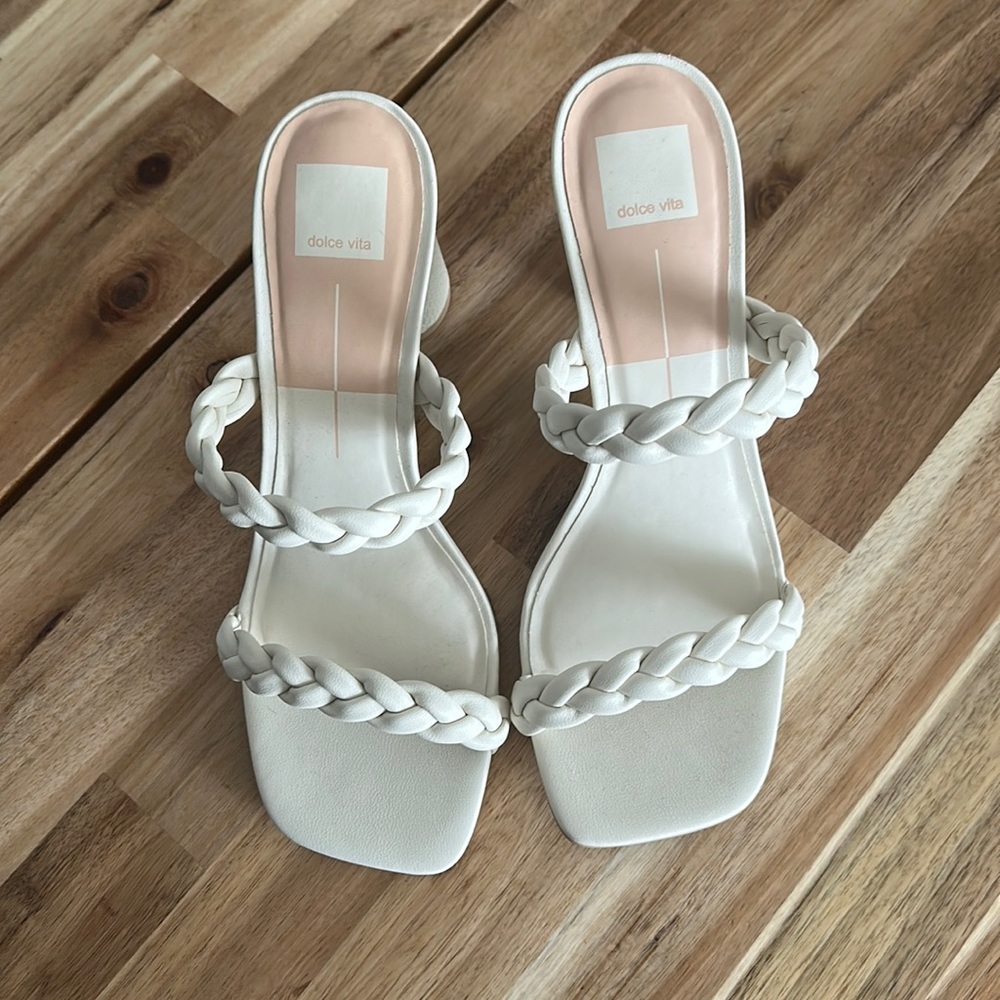 Dolce vita resort wear sandals